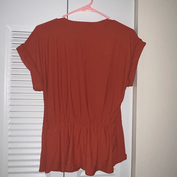 Fifty Street Orange Top - Picture 4 of 5